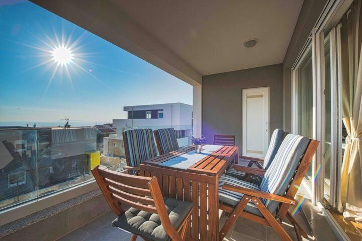 Blue Sky, Modern Sea View Apartment Novalja Exterior photo